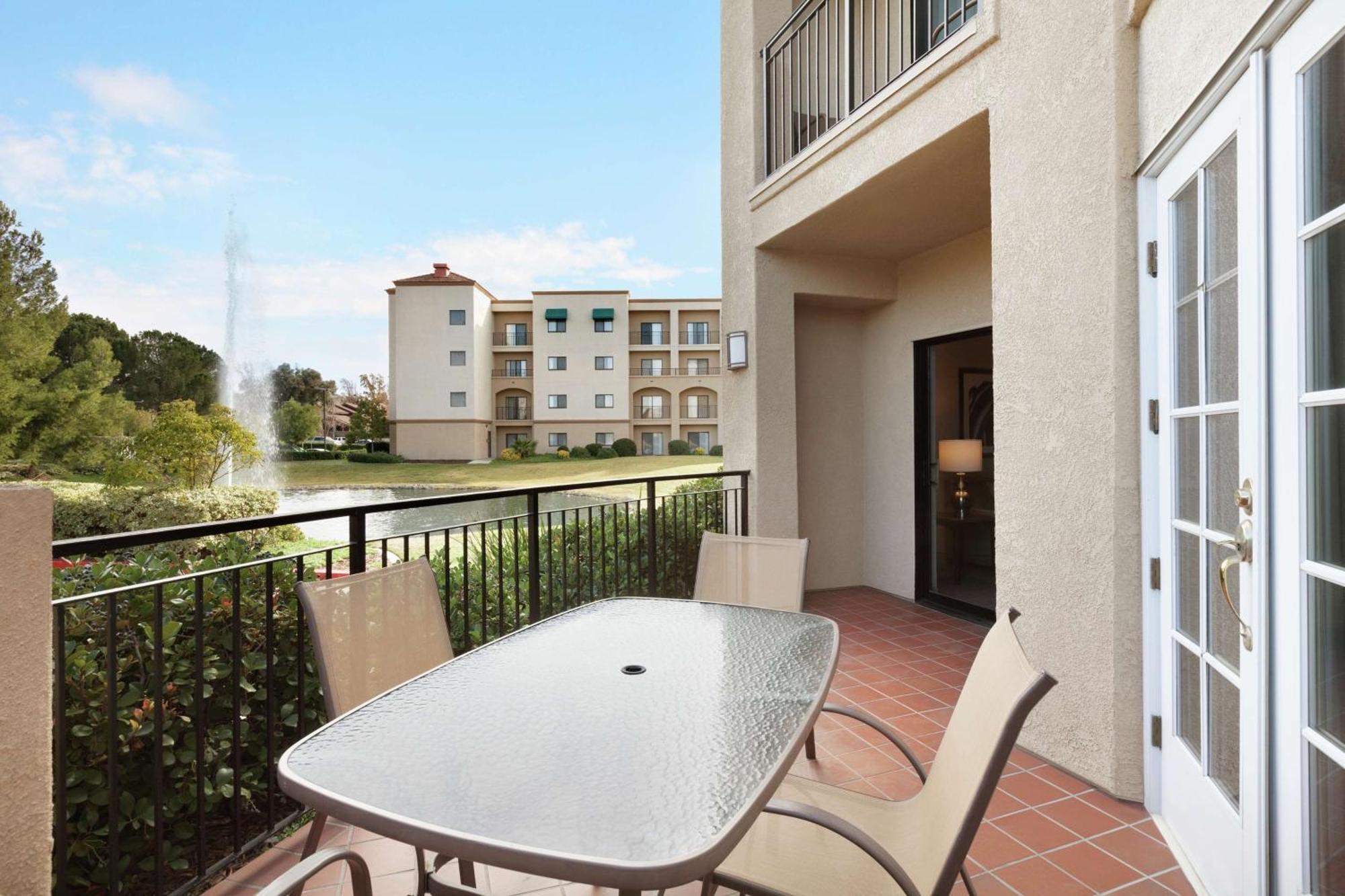 Embassy Suites By Hilton Temecula Valley Wine Country Zewnętrze zdjęcie